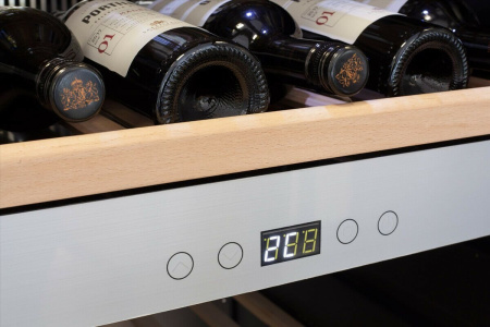 Винный шкаф Caso WineExclusive 180 Smart [1, капельное]