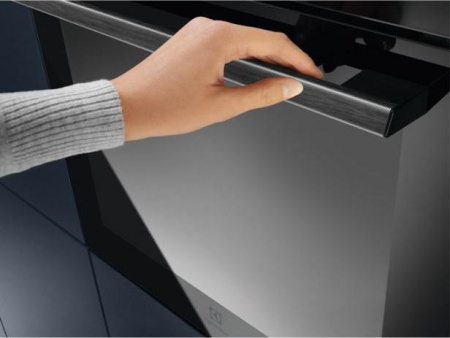 Встраиваемый духовой шкаф Electrolux EOD5C50Z