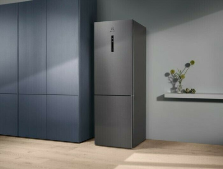 Холодильник Electrolux RNC 7ME32X2 [2, No Frost]