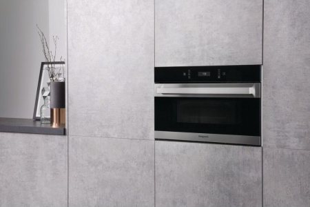 Микроволновая печь Hotpoint-Ariston MD 773 IX HA