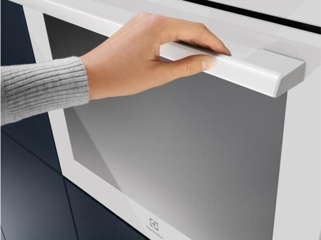 Встраиваемый духовой шкаф Electrolux COE7P31V