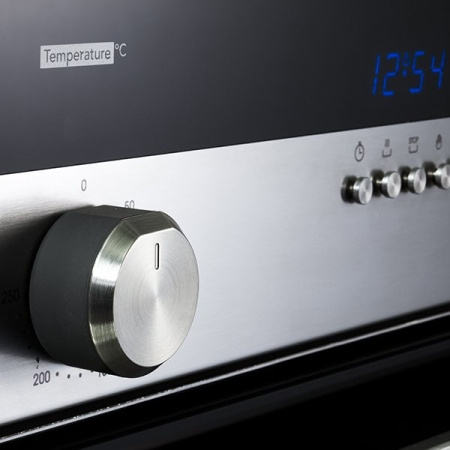 Встраиваемый духовой шкаф Delonghi SLM 8