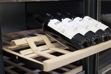 Винный шкаф Caso WineComfort 1800 Smart [1, No Frost]