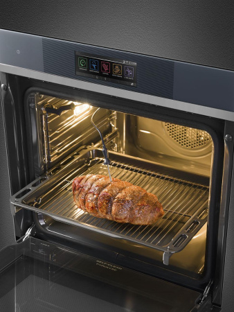 Встраиваемый духовой шкаф Smeg SFP 6106WTPS