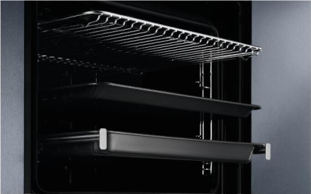 Встраиваемый духовой шкаф Electrolux KOAAS31WT
