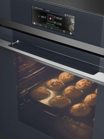 Встраиваемый духовой шкаф Smeg SFP 6106WTPS