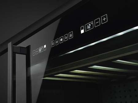 Винный шкаф Smeg CVI638NS [1, капельное]