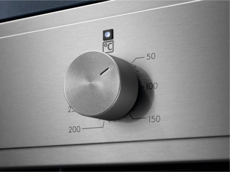 Встраиваемый духовой шкаф Electrolux EOF3H00BX