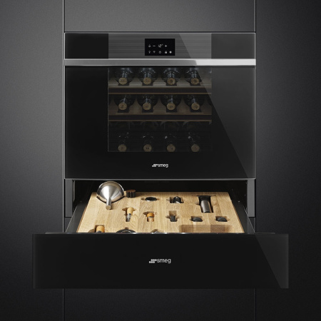 Винный шкаф Smeg CVI121N3 [1, капельное]