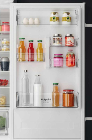 Холодильник Hotpoint-Ariston HAC18 T532 [2, No Frost]