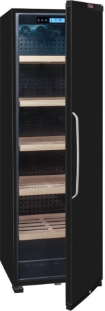 Винный шкаф La Sommeliere CTPNE230A+ [1, капельное]