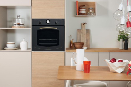 Встраиваемый духовой шкаф Indesit IFVR 801 H AN