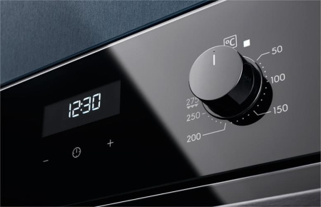 Встраиваемый духовой шкаф Electrolux EOD5C50Z