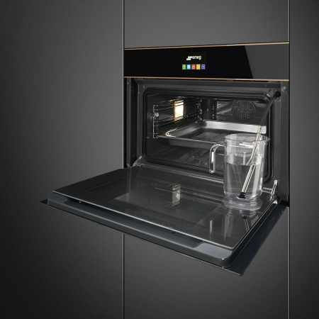 Встраиваемый духовой шкаф Smeg SF 4604WVCPNR