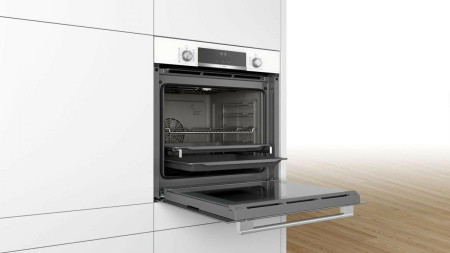 Встраиваемый духовой шкаф Bosch HBA 5570W0