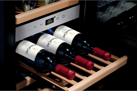 Винный шкаф Caso WineComfort 38 [1, капельное]
