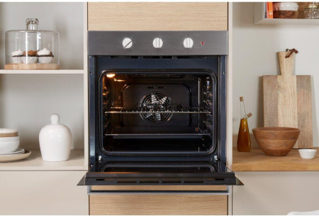 Встраиваемый духовой шкаф Indesit IFW6530IX
