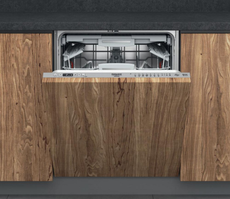 Посудомоечная машина Hotpoint-Ariston HIC 3O33 WLEG