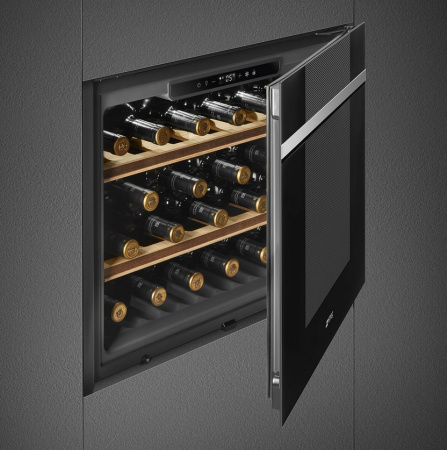Винный шкаф Smeg CVI121N3 [1, капельное]