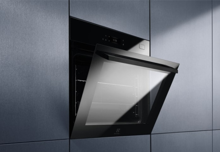 Встраиваемый духовой шкаф Electrolux EOB8S39Z