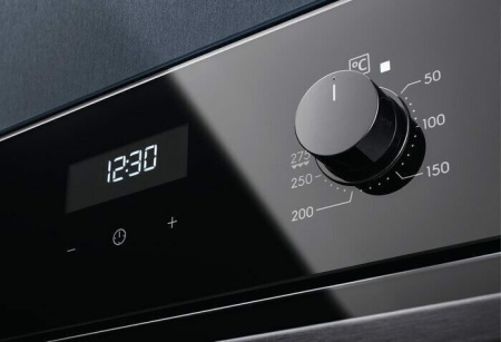 Встраиваемый духовой шкаф Electrolux EZF 5C50Z
