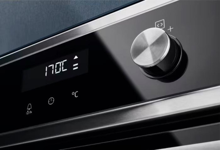Встраиваемый духовой шкаф Electrolux EVL6E40