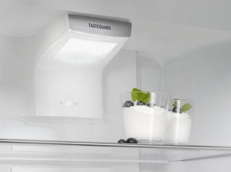 Холодильник Electrolux ENN 2874 [2, капельное]
