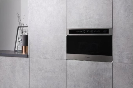 Микроволновая печь Hotpoint-Ariston MN 513 IX