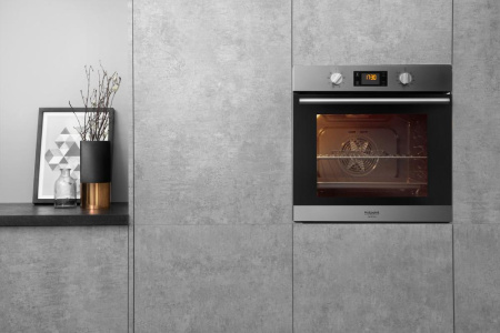 Встраиваемый духовой шкаф Hotpoint-Ariston FA2 540 H