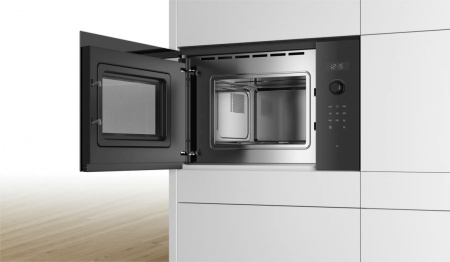 Микроволновая печь Bosch BFL524MB0