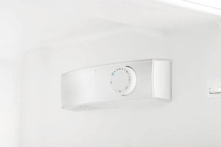 Холодильник Electrolux ENN 92801 BW [2, капельное]