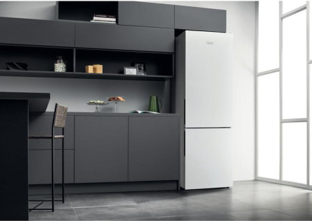 Холодильник Hotpoint-Ariston HS 3200 W [2, капельное]