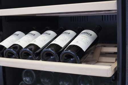 Винный шкаф Caso WineComfort 1800 Smart [1, No Frost]