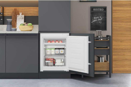Холодильник Hotpoint-Ariston HAC18 T532 [2, No Frost]