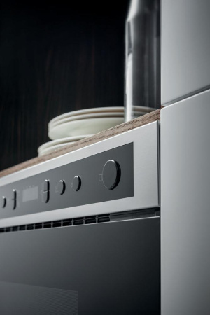 Микроволновая печь Hotpoint-Ariston MN 513 IX