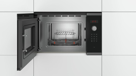 Микроволновая печь Bosch BFL 523MS0
