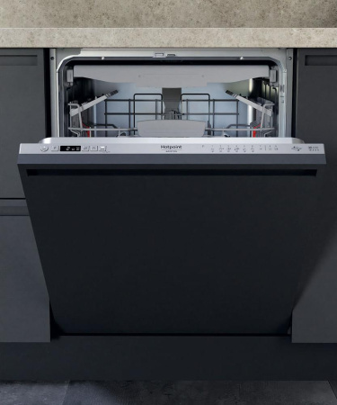 Посудомоечная машина Hotpoint-Ariston HIC 3C26N WF