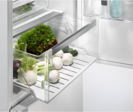 Холодильник Electrolux EN 93852KW [2, капельное]