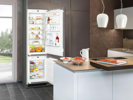 Холодильник Liebherr SBS 33I2