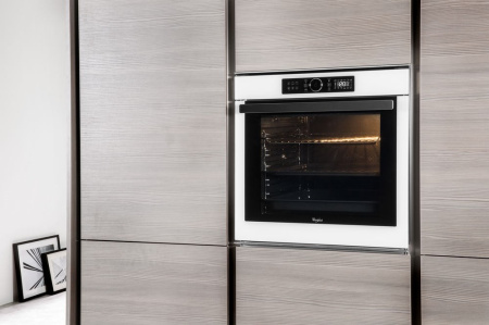 Встраиваемый духовой шкаф Whirlpool AKZM 8480