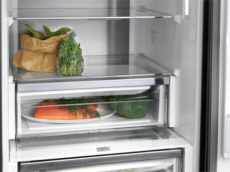 Холодильник Electrolux RNC 7ME32W2 [2, No Frost]